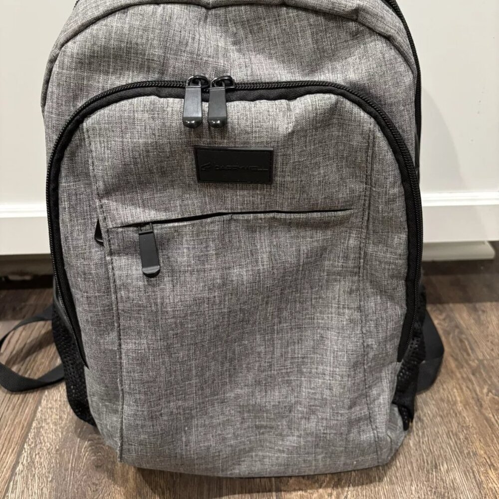 Carrywell Travel Laptop Backpack w/USB Charging Port Style: Magellan Color: Gray